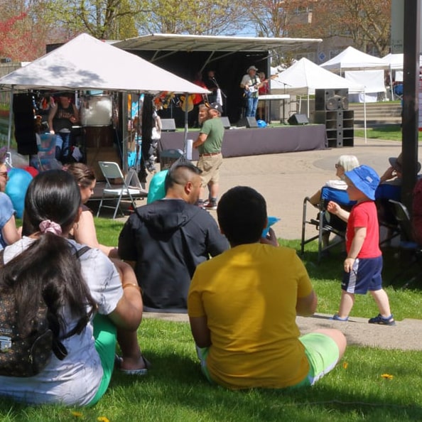 bathroom & shower trailers can be customized with various amenities and layouts to meet the specific requirements of different events